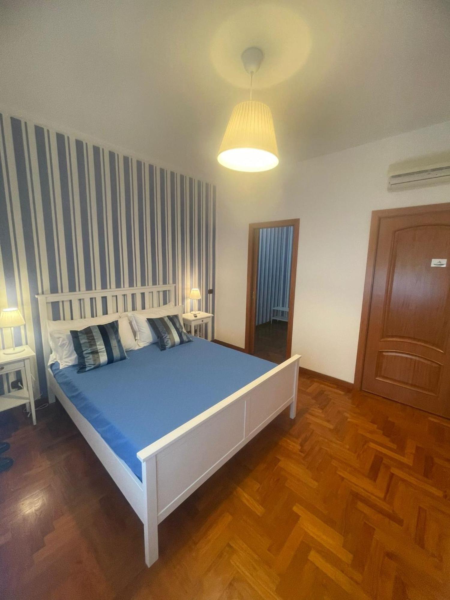 Reginella House Hotel Наполи Екстериор снимка