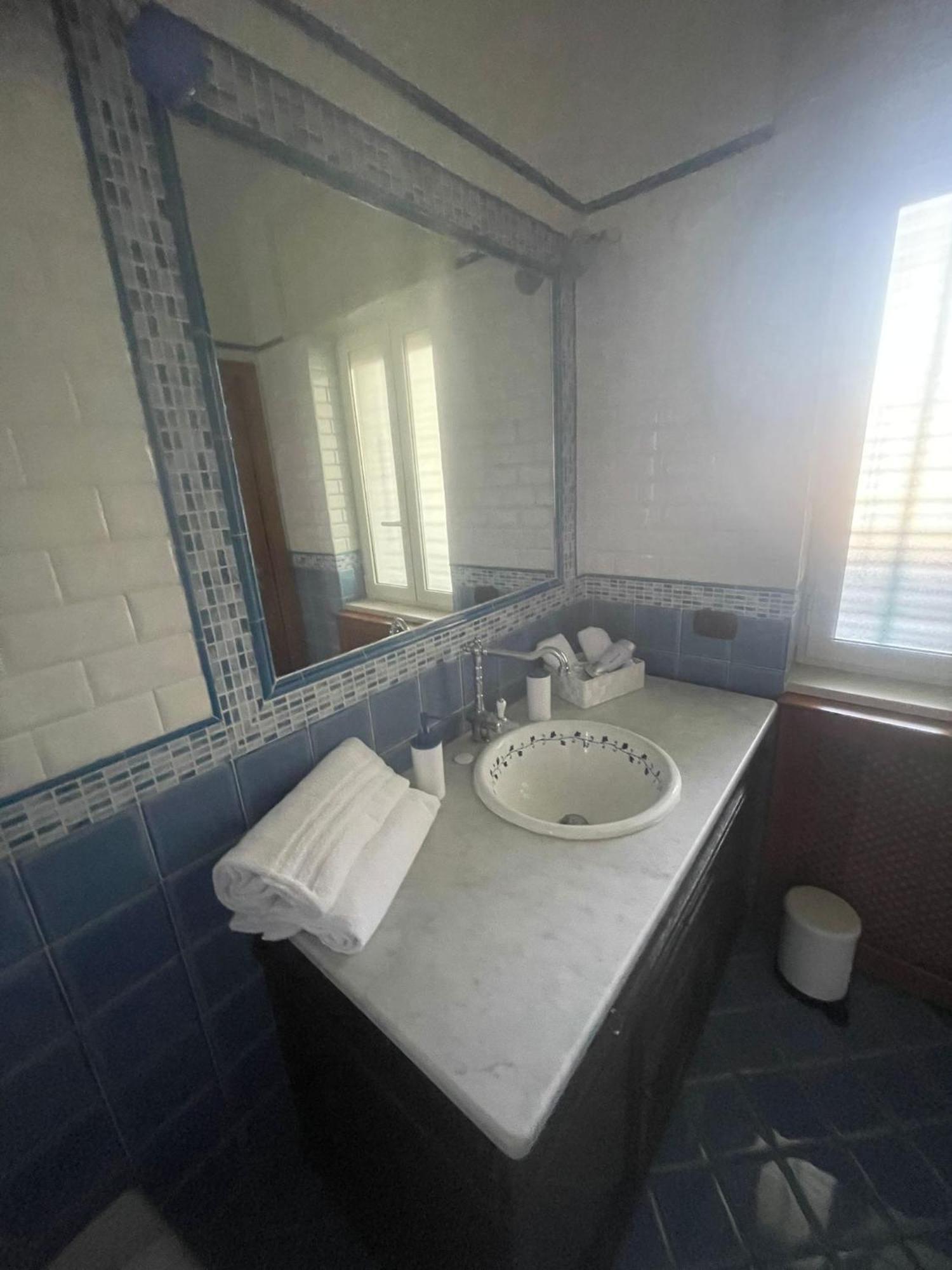Reginella House Hotel Наполи Екстериор снимка