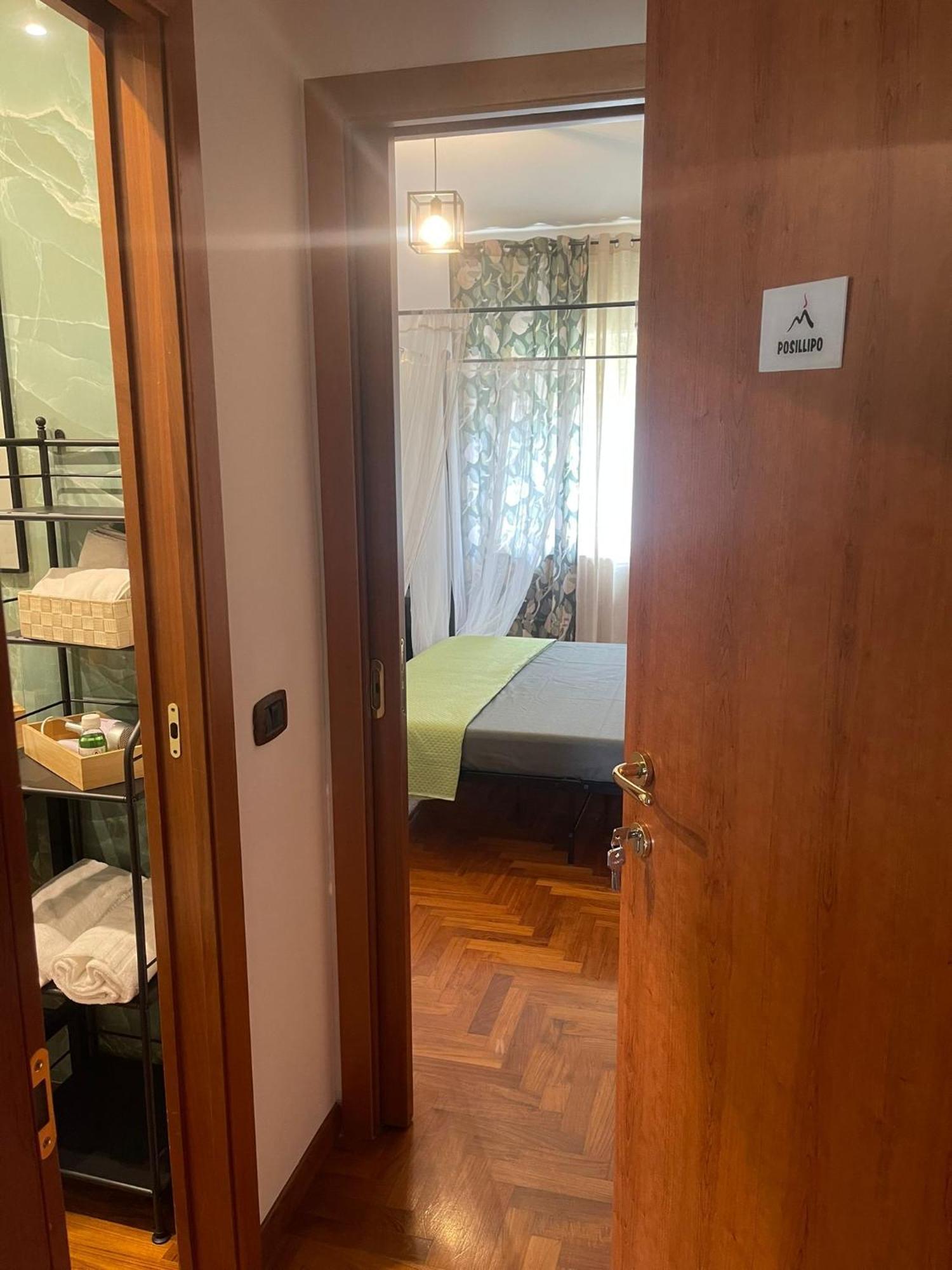 Reginella House Hotel Наполи Екстериор снимка