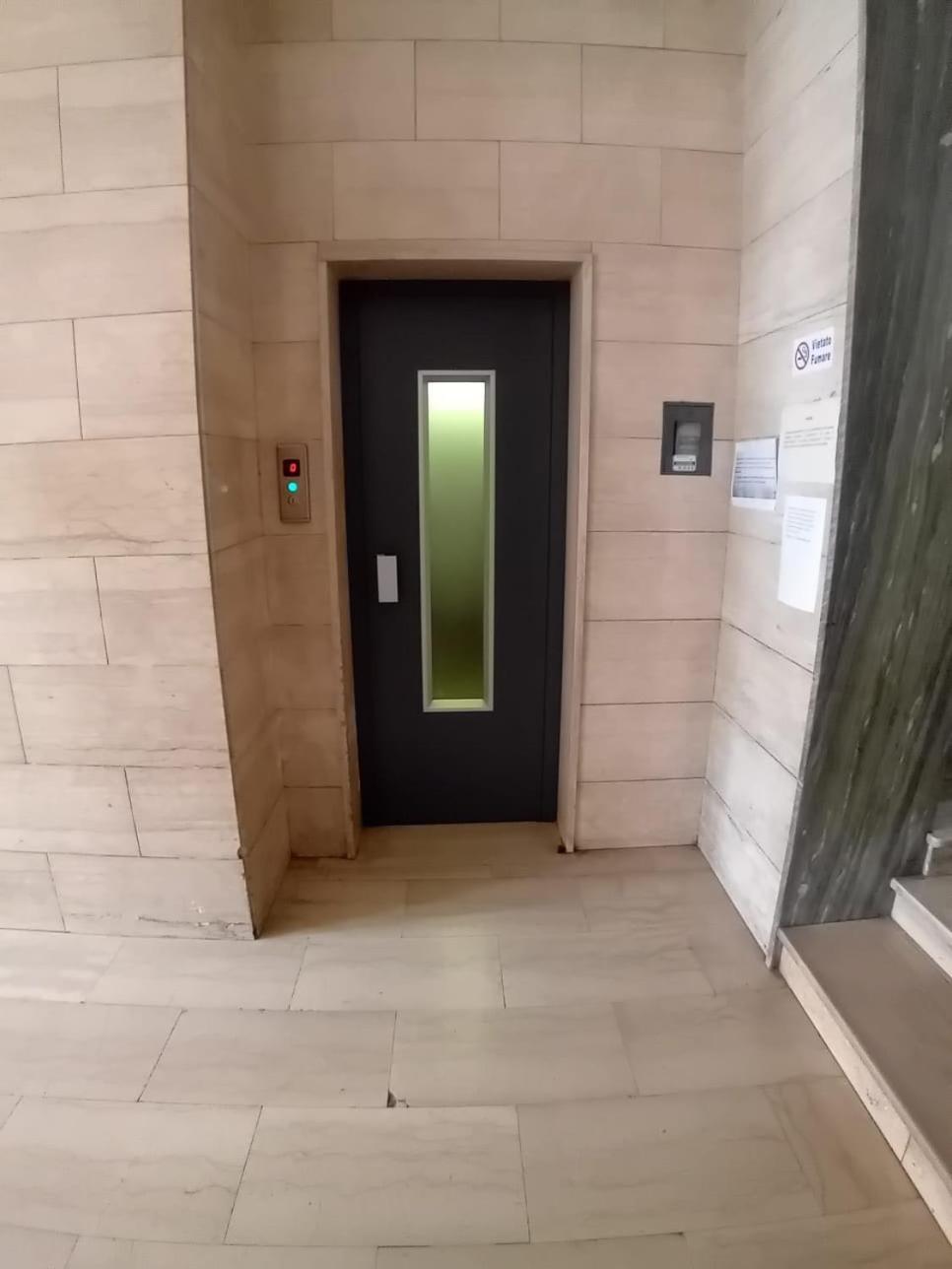 Reginella House Hotel Наполи Екстериор снимка