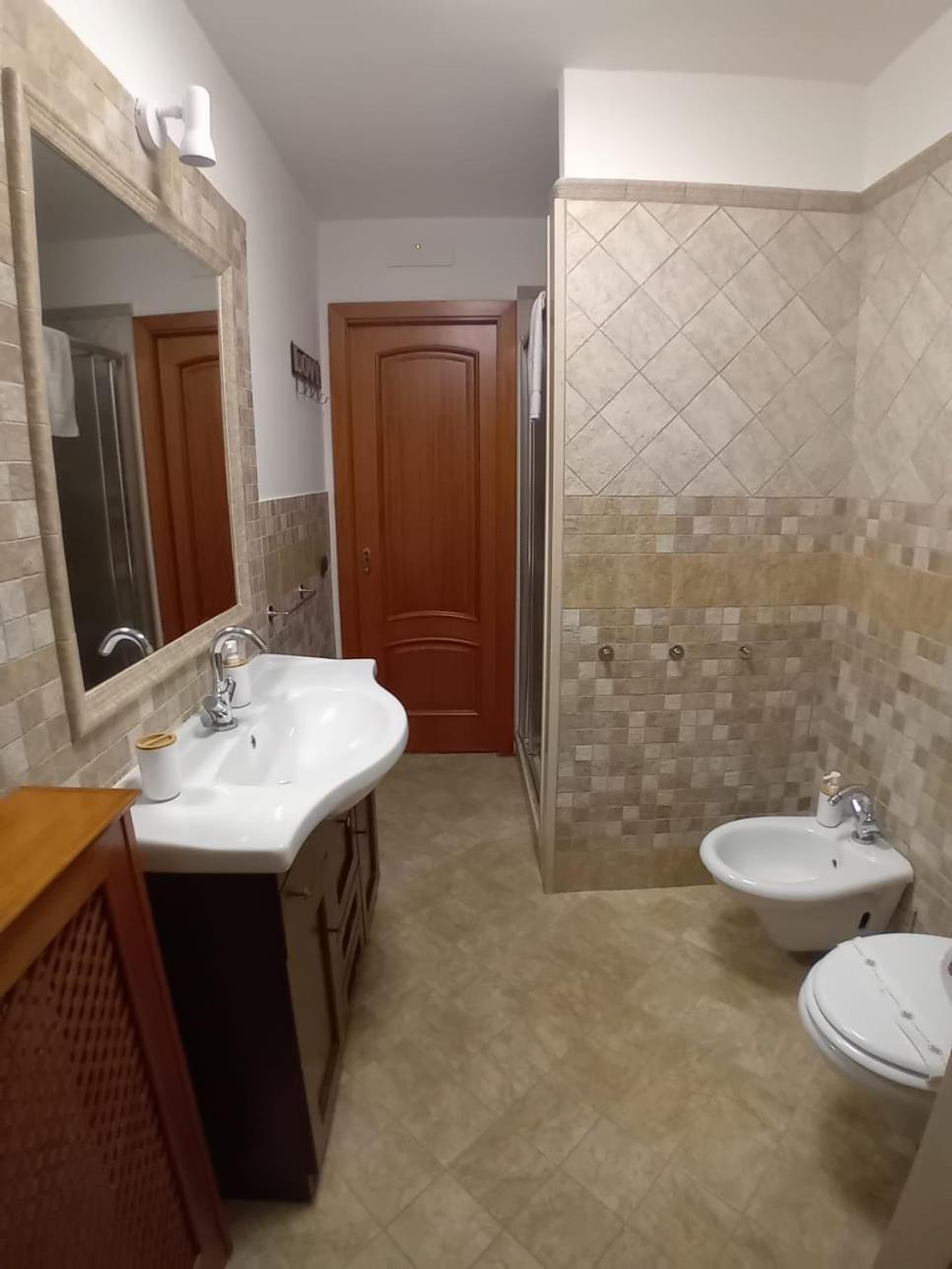 Reginella House Hotel Наполи Екстериор снимка